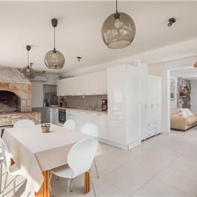 Luxury 6 Bedroom Seafront Villa with pool and Separate Apartment along Secluded Beach near Hvar Town, Sleeps 10-12